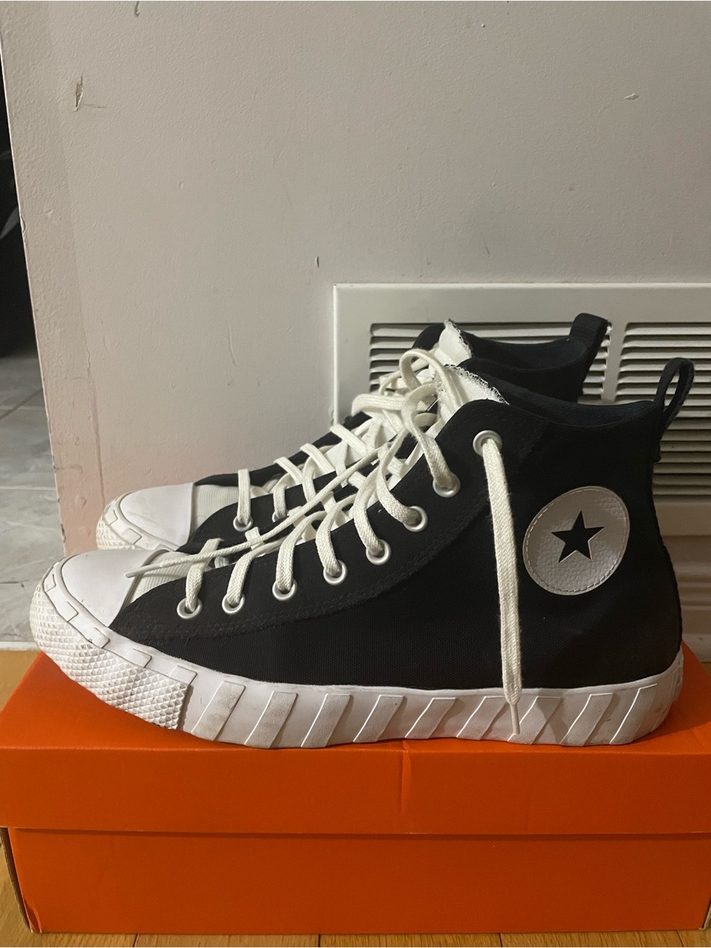 Men's Y2K Converse Black and White High-Top Sneakers